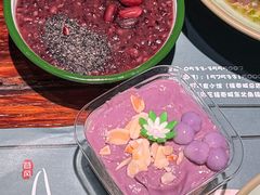 -八月美食小馆(银泰城总店)
