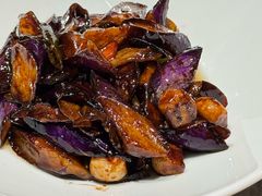 牛肝菌黑蒜烧茄子-一坐一忘云南菜(卓悦中心)