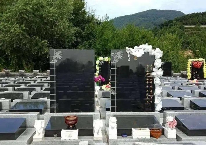 遵化清东陵万佛园公墓