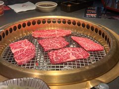 -铭牛烧肉·和牛海鲜自助(高新月牙湖店)