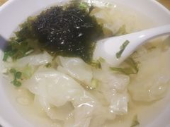 民国传统小馄饨-凤起龙游老面包子(凯德晶品店)