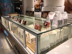 面包甜点陈列柜-爸爸糖吐司面包(重庆解放碑英利大融城店)