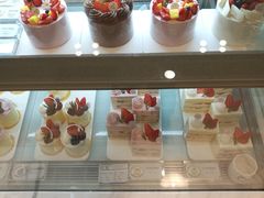 -花花卷卷·鲜食蛋糕(静安久光百货店)