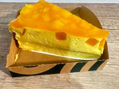 香芒清椰风味酸奶蛋糕-星巴克(洛阳中州路王府井店)