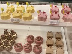 -好利来(上海长宁龙之梦店)