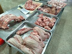 -标记美食新鲜猪杂(兴南大道店)