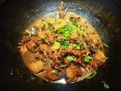 -锅老头海鲜铁锅炖