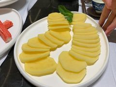 -红鼎豆捞·非遗鲍皇汤火锅(宝丰路店)