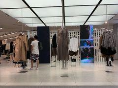 -ZARA(大上海时代广场店)