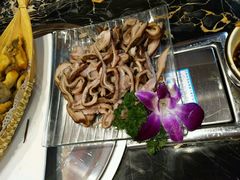 -东北农家院·铁锅炖(莘庄店)