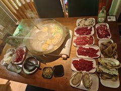 -天成·潮州牛肉脆肉鱼生蚝自助火锅