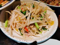 绿豆芽榨菜炒肉丝-老头儿油爆虾·知味杭州(爱琴海购物中心)