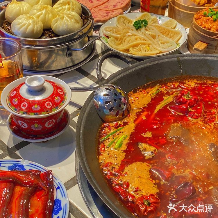 排队N小时的朱光玉火锅到底有多好吃⁉️