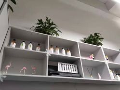 -CUT CUT Hair Salon
