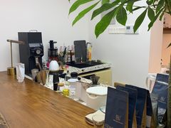 -Line 咖啡(石厦花园店)