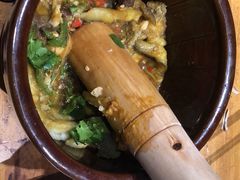 烧椒擂茄子-老滇山寨•云南特色菜•地方菜•民族风情歌舞表演(金碧店)