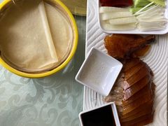 -依江春水烤鸭店