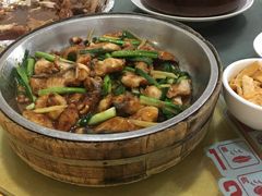 -鲤鱼塘农家山庄