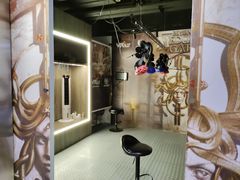 -VR+乐园·VR电竞·家庭亲子·密室逃脱·轰趴团建