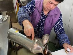 -黄氏祖传百暖凉茶店