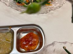 韭菜花炒鲜鱿-白仁仔· 活烤海鲜 宵夜(豫园店)