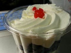 -红宝石·鲜奶小方·海派西点房(控江店)