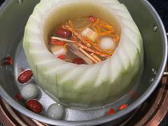 -得意咚瓜·顺德鱼生·冬瓜火锅(深圳首店)