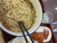 -百年老字号·观振兴蟹黄面·三虾面·苏式面(观前街富仁坊巷店)