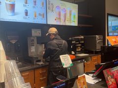 -星巴克(上海虹桥新天地二店)