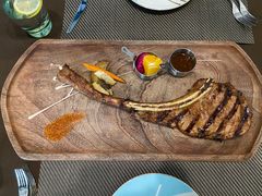 -悦享绿山墙西餐厅