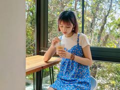 -花苑里咖啡(威远店)
