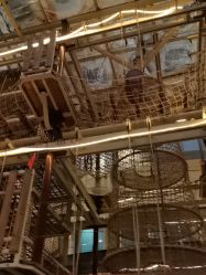 -PIPIKINGDOM皮皮王国欢乐号(欢乐海岸购物中心店)