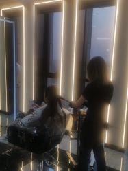-TOP HAIR SALON