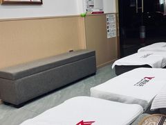 -郑远元专业修脚房(凌兆路店)