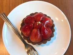 -Chom Cafe and Restaurant