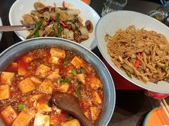 -川流不息·地道川菜·小龙虾(松东路店)