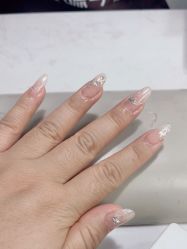 -瞧·享轻奢美甲美睫