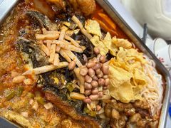 -在巷子里的烤肉店·螺蛳粉烤鱼·牛蛙(和美城店)
