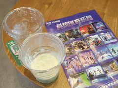 -星巴克臻选(济南万达店)