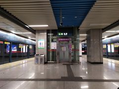 -体育场(地铁站)