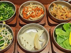 -银米·云南传统过桥米线(双廊黑金冠店)