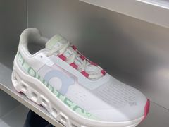 -On昂跑(广州太古汇店)