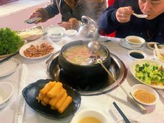 -鲁朗纳麦石锅鸡庄园