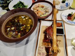 -香山湖家家宴(中山陵店)