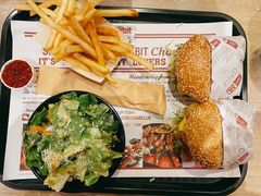 -The Habit Burger Grill 哈比特汉堡(爱琴海店)