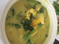 -Neary Khmer Restaurant