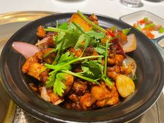 秘香鲍鱼鸡-领鲜天下·焗海鲜·花胶鸡(天目里店)