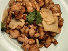 -雀舞云南菜(天津天河城购物中心店)