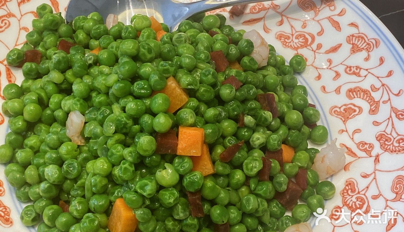 在这家店广结膳缘——菜缘 作为一个安徽人来说,味道很棒!