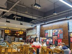 大堂-有红鸡毛店·巴蜀民间菜(碧海南路店)